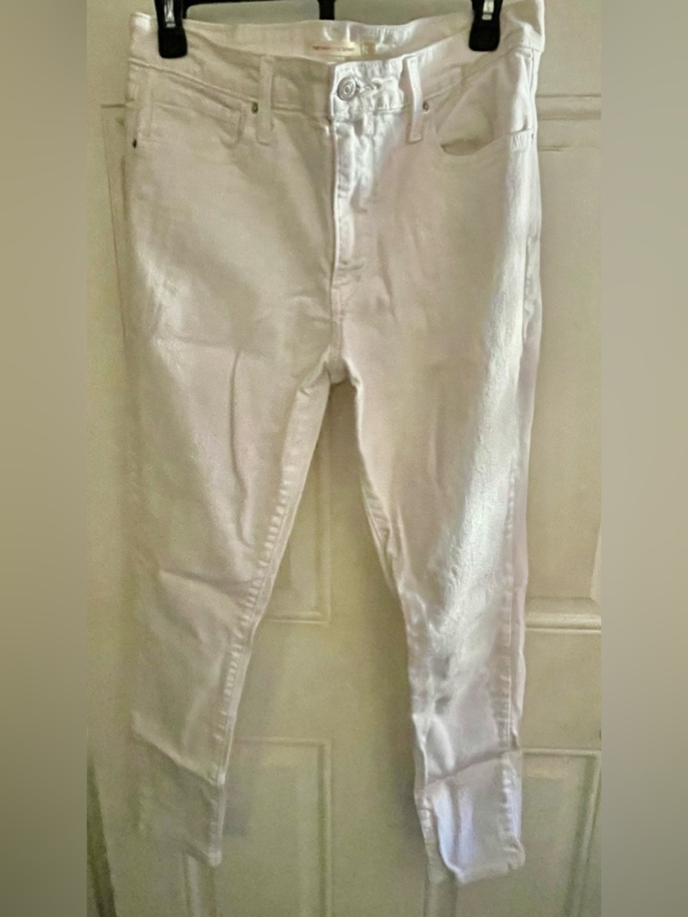 White Levi’s Jeans